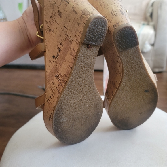 Women's Platform Wedges Strap Sandals In Tan / Nude Color Size 7 1/2 - Picture 11 of 15